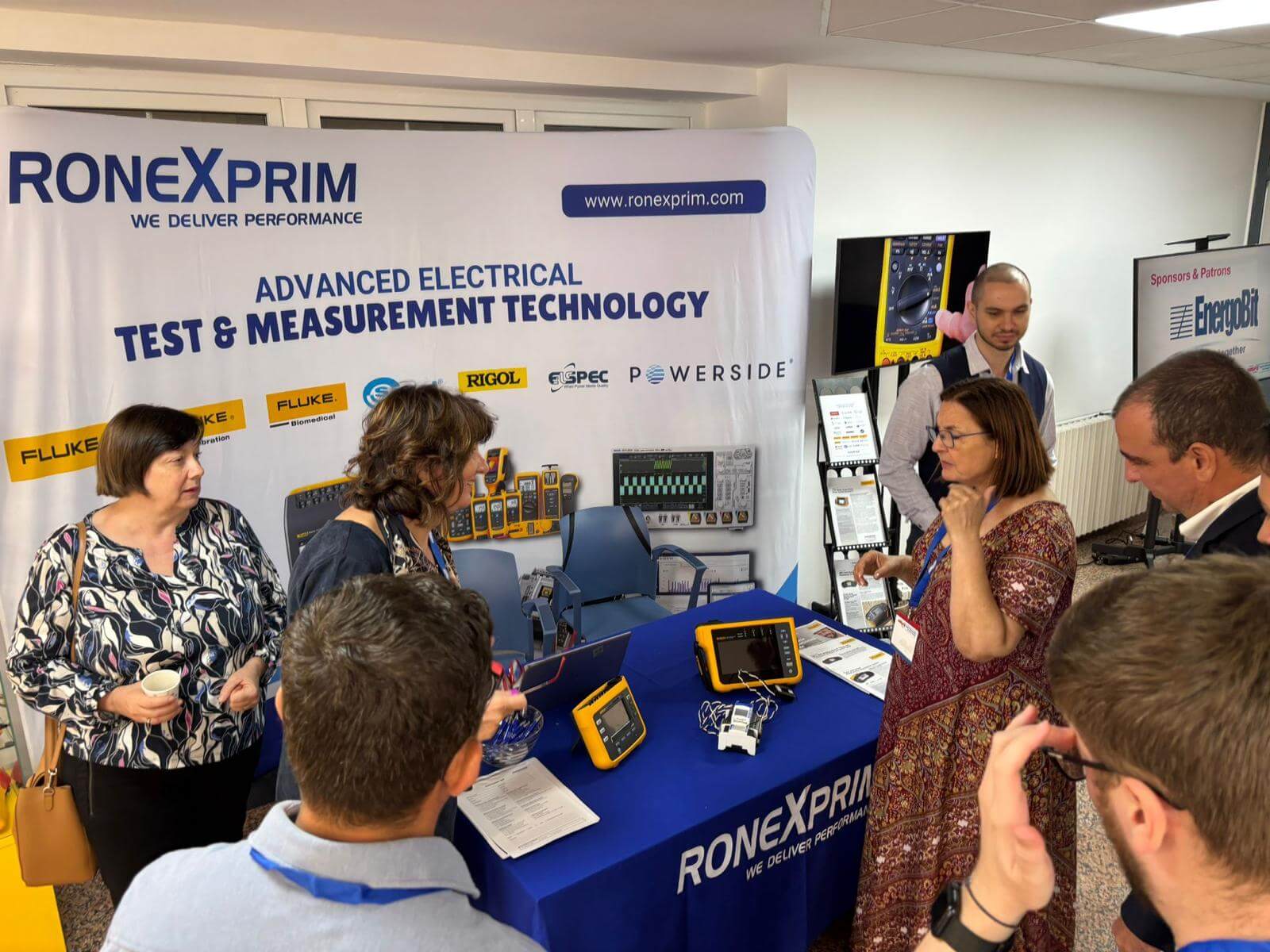 Echipa Ronexprim prezintă cele mai noi instrumente de testare Fluke în cadrul workshop AMPS